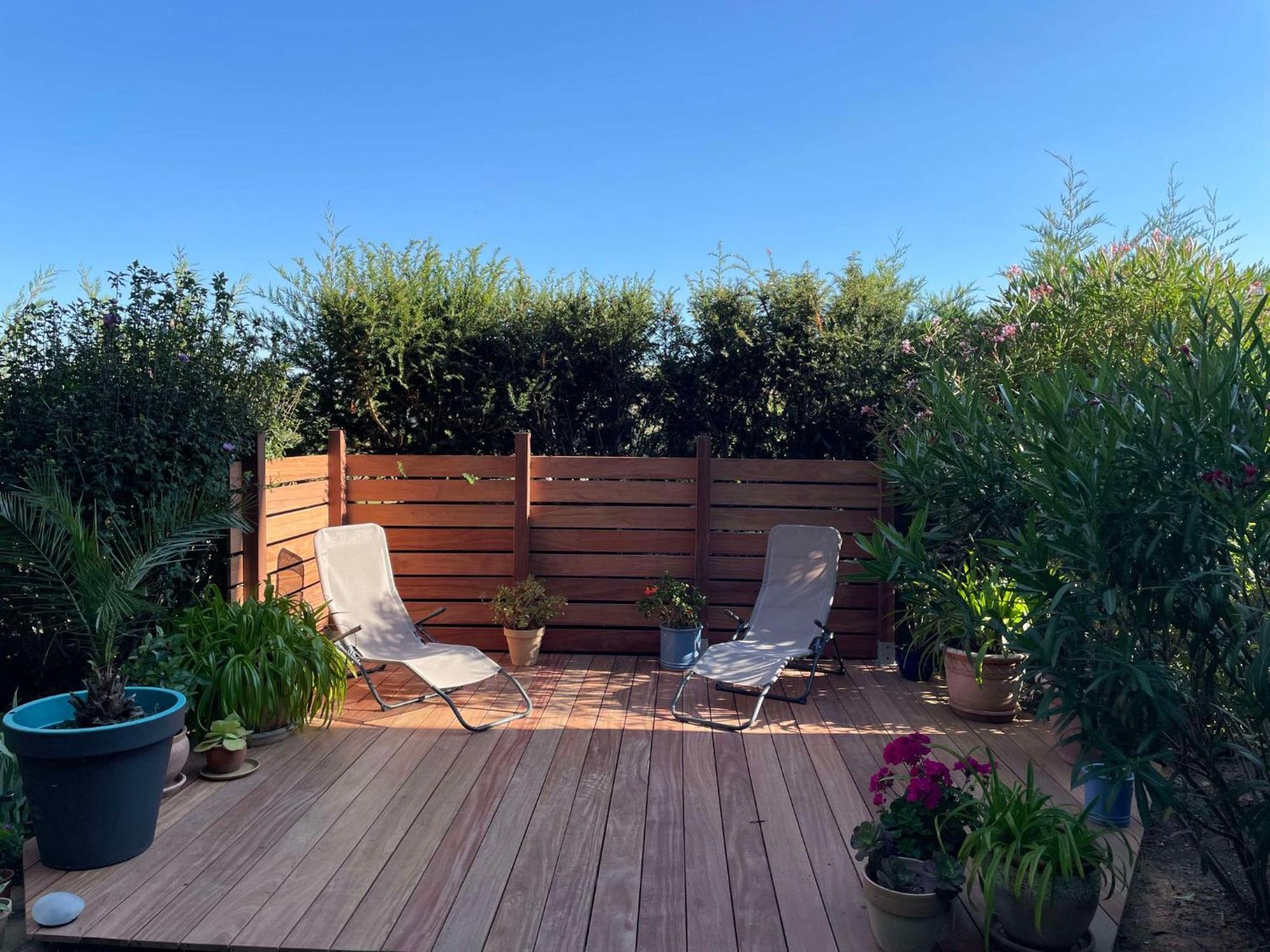 Les Agapanthes Bed & Breakfast Vaux-en-Beaujolais Exterior photo