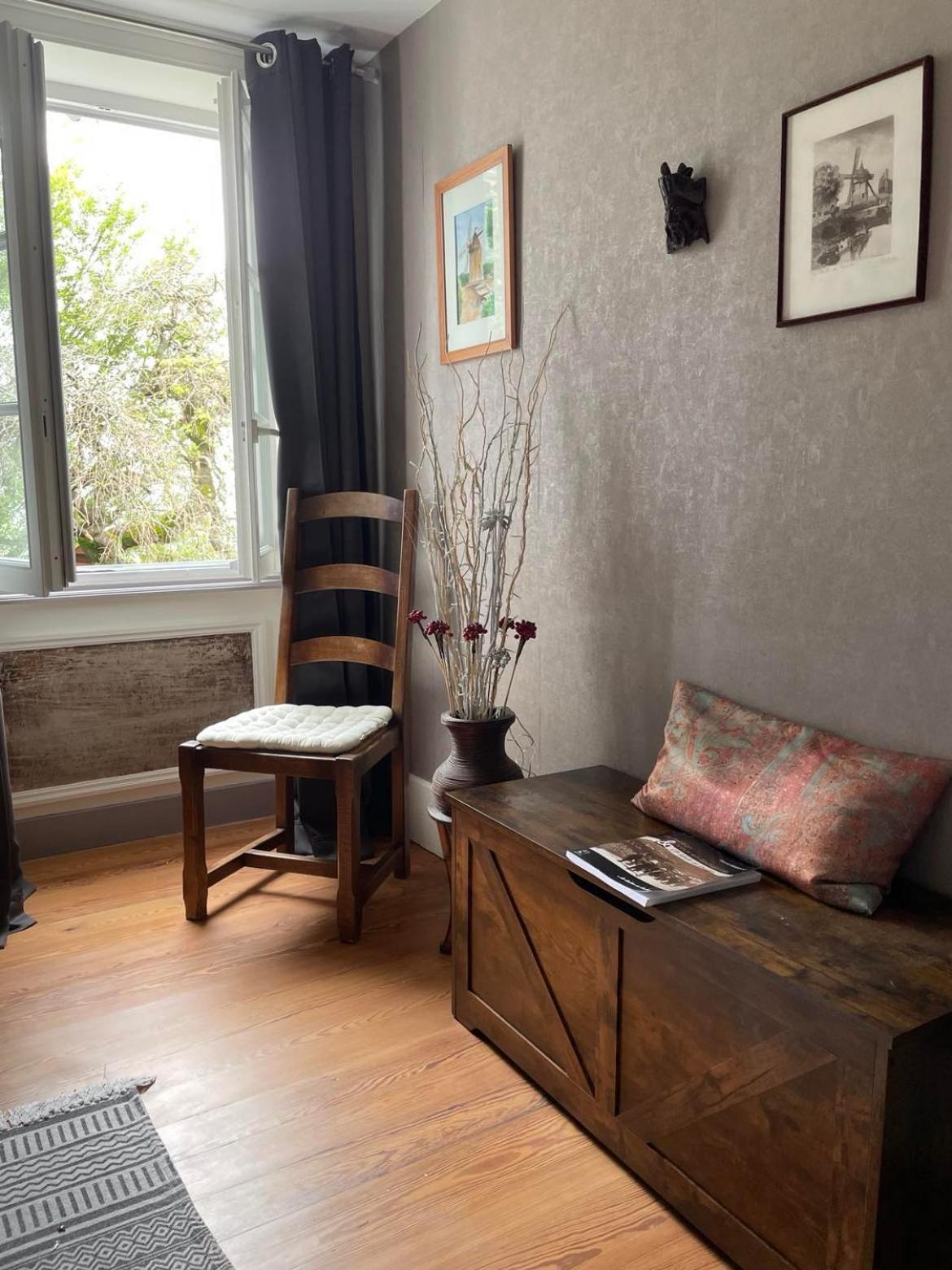 Les Agapanthes Bed & Breakfast Vaux-en-Beaujolais Exterior photo